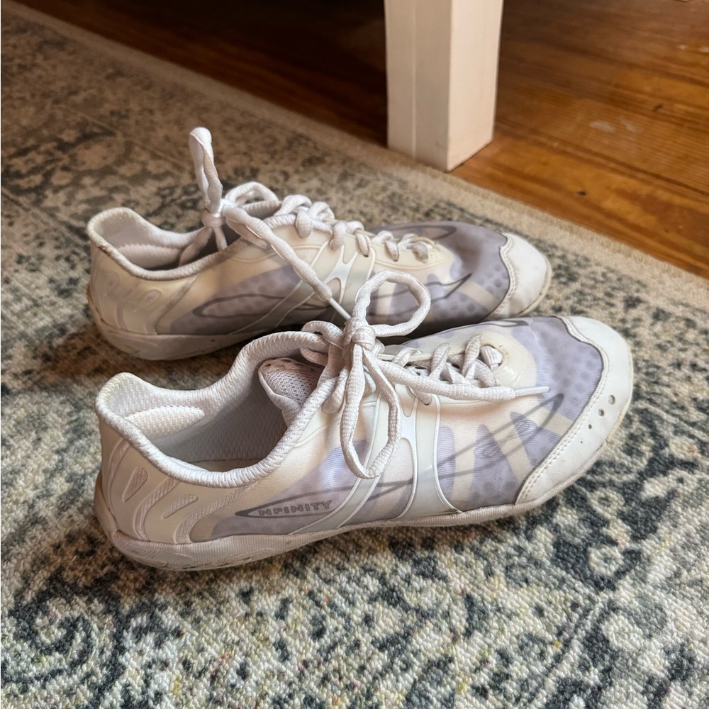 NFINITY White Cheer Shoes
